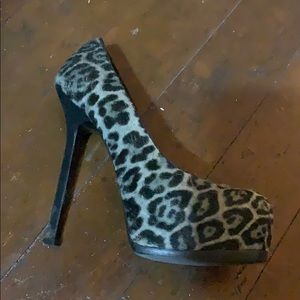 Authentic! YSL platform size 36 pony hair